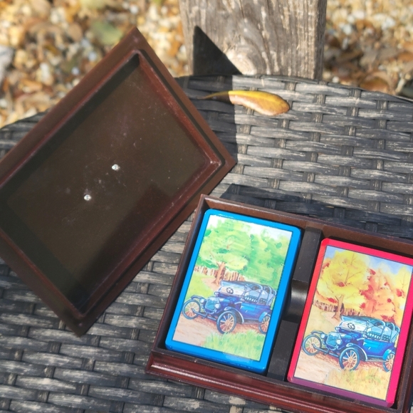 Vintage Playing Card Storage Box 1917 Ford Gold Metal Model Car Faux wooden Box - Picture 2 of 10